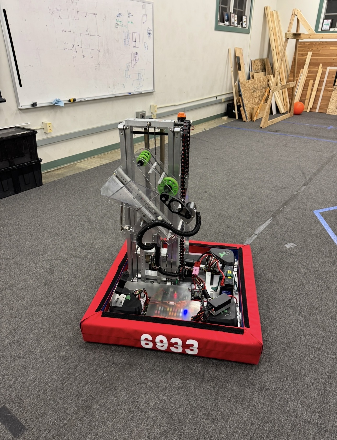 robot elevator down