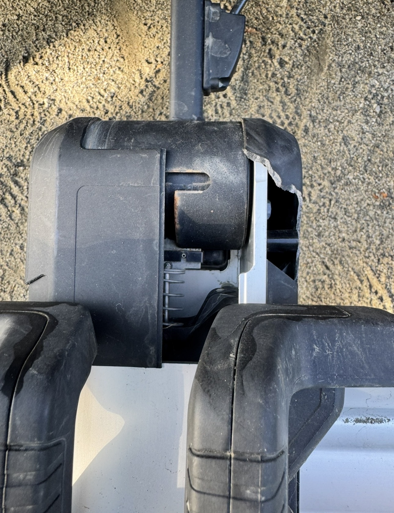 thule broken